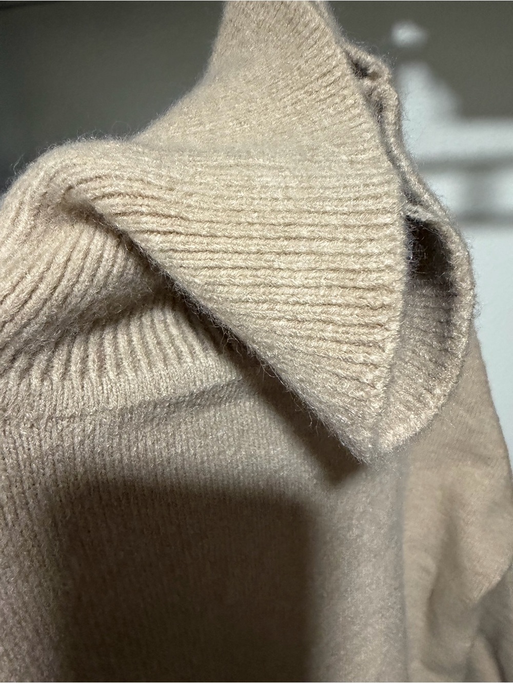 No Brand Name - Like Cashmere Turtleneck Sweater